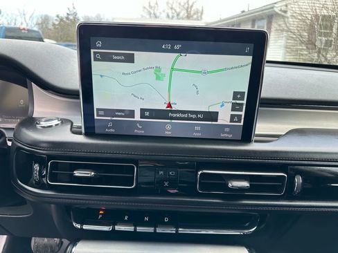 Used 2022 Lincoln Aviator AWD image 25