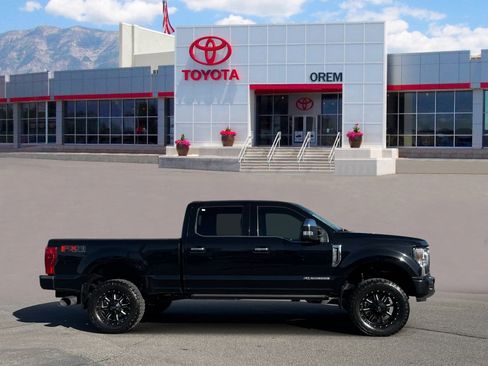 Used 2020 Ford F350 Platinum AWD/4WD image 3