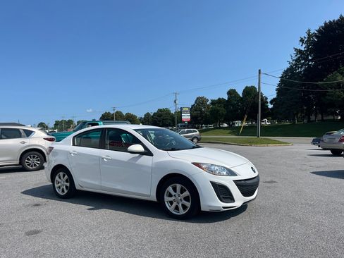 Used 2010 MAZDA MAZDA3 i Touring FWD image 25