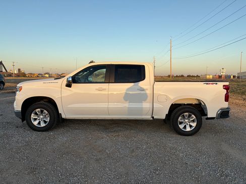 Used 2025 Chevrolet Silverado 1500 LT AWD/4WD image 8