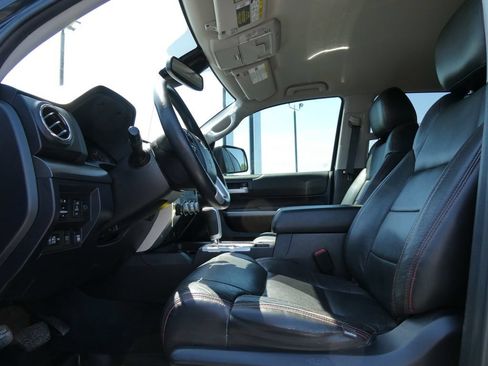 Used 2019 Toyota Tundra SR5 w/ SR5 Upgrade Package AWD/4WD image 20