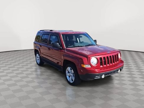 Used 2012 Jeep Patriot Latitude w/ Sun/Sound Group image 2