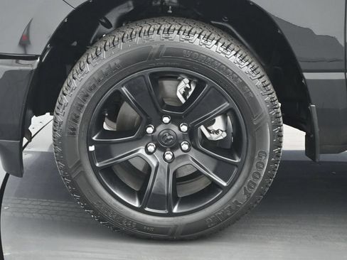 Used 2024 RAM 1500 Big Horn RWD image 24