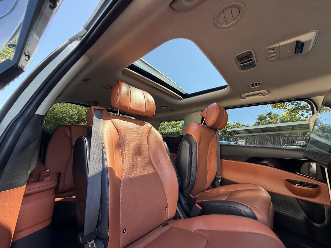 Used 2022 Kia Carnival SX Prestige FWD image 26
