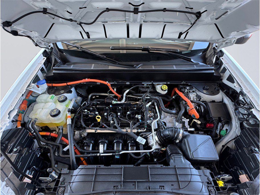 Used 2025 Ford Maverick XL FWD image 8