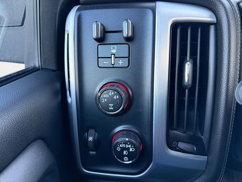 Used 2015 GMC Sierra 1500 SLE w/ SLE Value Package image 19