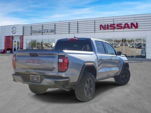 Used 2025 GMC Canyon Elevation w/ Convenience Package image 6