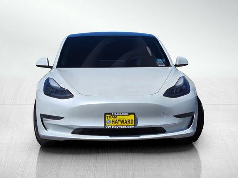 Used 2023 Tesla Model 3 Standard Range RWD image 3