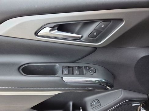 New 2026 Chevrolet Traverse LT w/ Enhanced Driving Package image 9