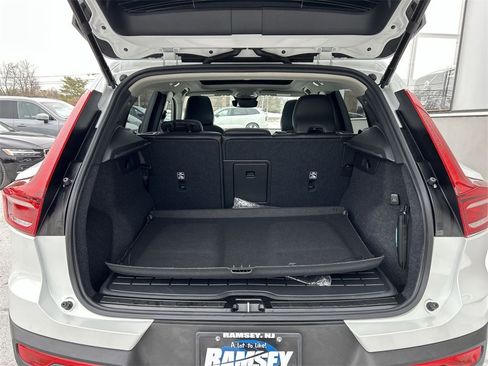 New 2026 Volvo XC40 B5 Plus w/ Protection Package Premier image 27