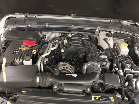 Used 2024 Jeep Wrangler Unlimited Rubicon image 30