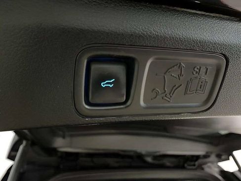 Used 2021 Ford Expedition XLT RWD image 10
