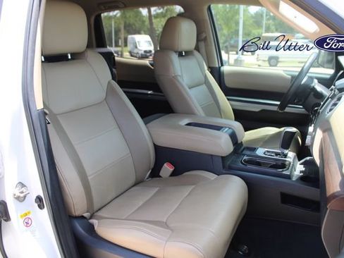 Used 2019 Toyota Tundra Limited AWD/4WD image 11