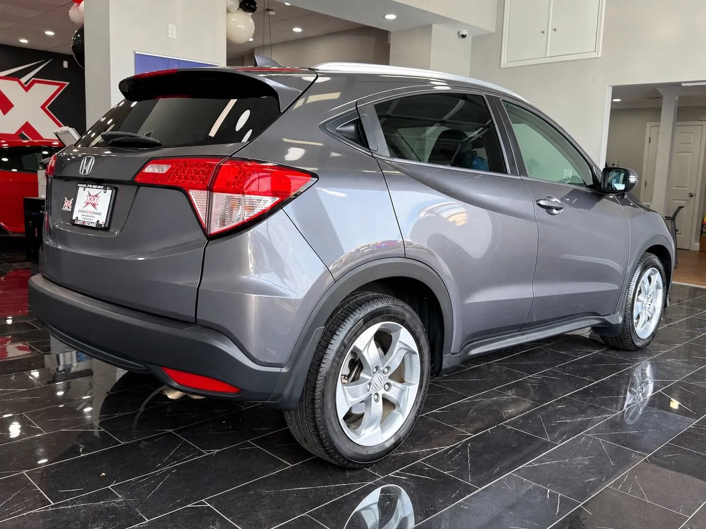 Used 2016 Honda HR-V EX-L image 6