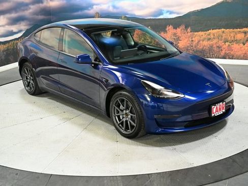 Used 2023 Tesla Model 3 Standard Range RWD image 1