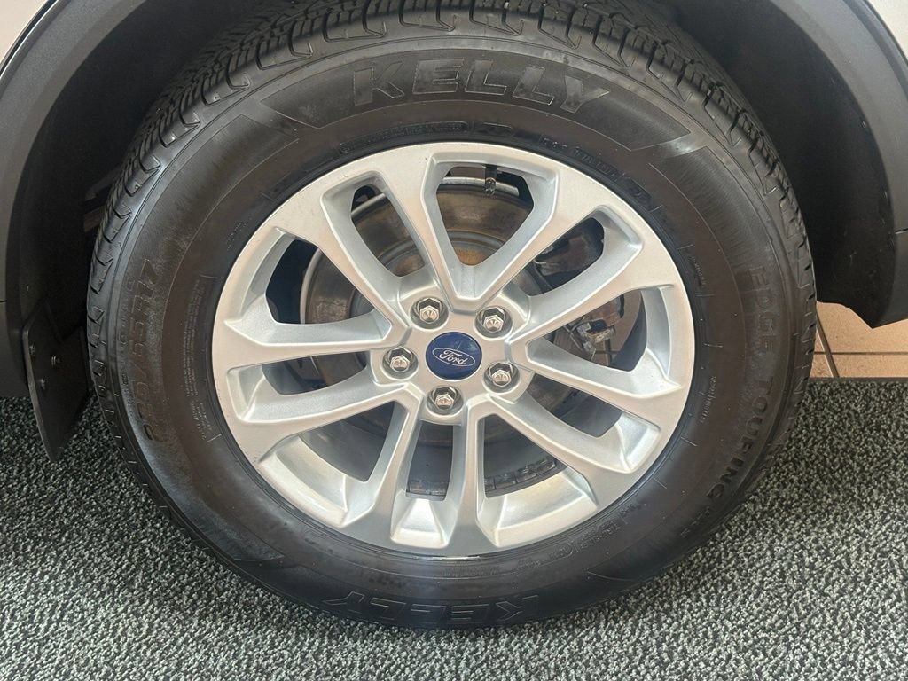 Used 2022 Ford Escape SE AWD/4WD image 29
