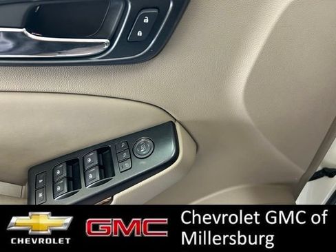 Used 2015 GMC Yukon SLT AWD/4WD image 14