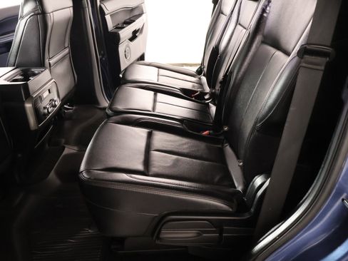 Used 2020 Ford Expedition XLT w/ Equipment Group 201A image 11