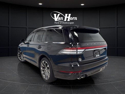 Used 2023 Lincoln Aviator Grand Touring w/ Equipment Group 301A AWD/4WD image 5