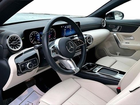 Certified 2025 Mercedes-Benz CLA 250 4MATIC image 20