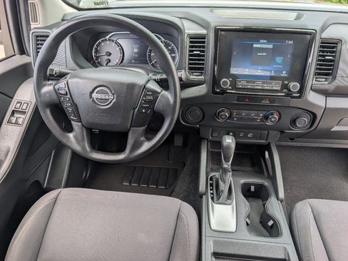Used 2022 Nissan Frontier S w/ Technology Package RWD image 4