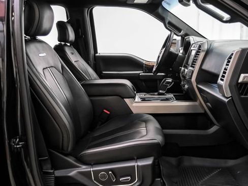 Used 2015 Ford F150 Platinum w/ Equipment Group 701A Luxury AWD/4WD image 33