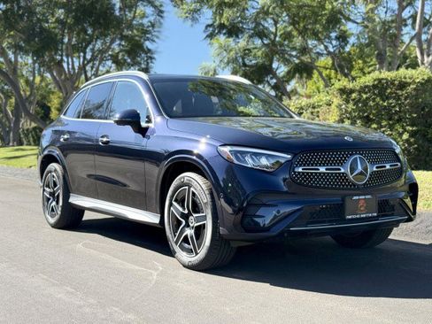 Used 2024 Mercedes-Benz GLC 300 4MATIC image 11