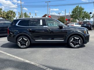 Used 2024 Kia Telluride S w/ S Sunroof Package FWD video 2