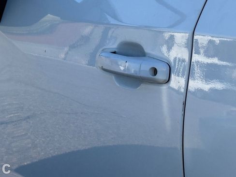 Used 2020 Chevrolet Silverado 1500 LT image 13