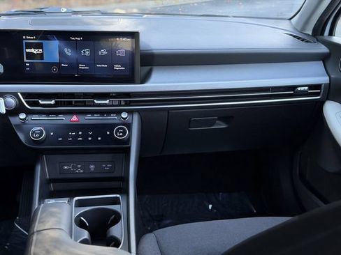 Used 2025 Hyundai Sonata SEL FWD image 33