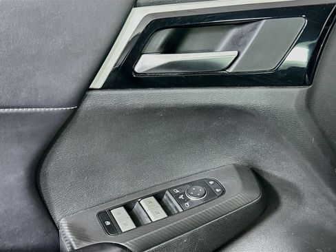 Used 2024 Mitsubishi Outlander SE AWD/4WD image 15