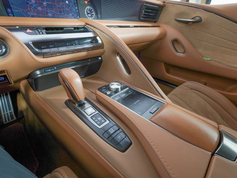 Used 2020 Lexus LC 500 Coupe w/ Performance Package image 20