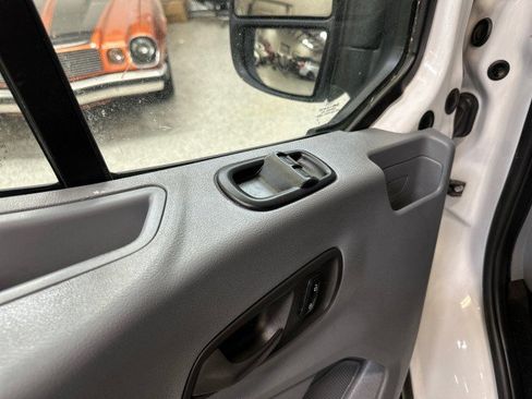 Used 2017 Ford Transit 350 XLT image 20