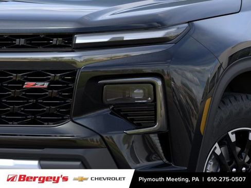 New 2026 Chevrolet Traverse Z71 w/ Driver Confidence Package AWD/4WD image 11