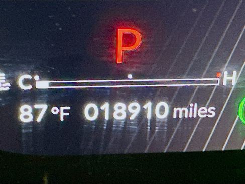 Used 2023 Acura MDX SH-AWD image 19