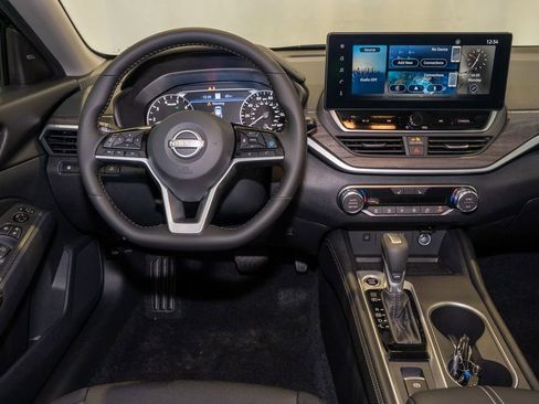 New 2025 Nissan Altima 2.5 SV w/ SV Premium Package image 7