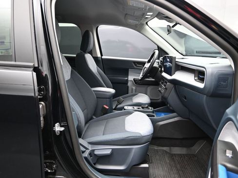 New 2025 Ford Maverick XLT w/ XLT Luxury Package image 21