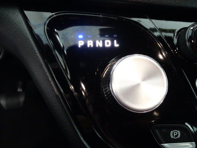 Certified 2026 Chrysler Pacifica Select FWD image 11