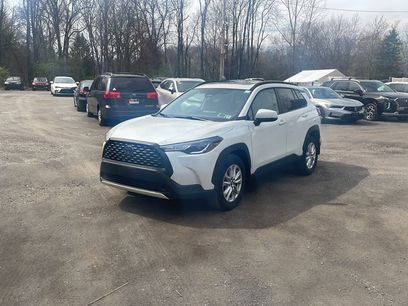Used 2023 Toyota Corolla Cross LE w/ Moonroof Package