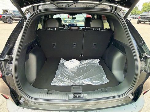 Used 2026 Ford Escape ST-Line w/ Tech Pack #1 AWD/4WD image 28