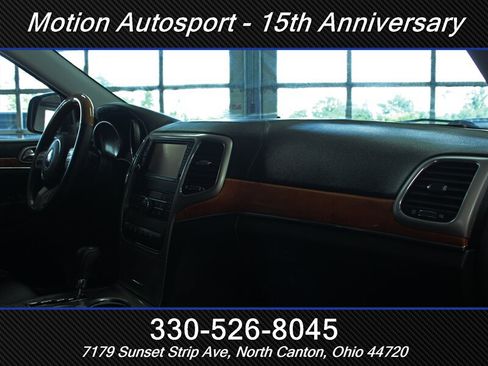 Used 2012 Jeep Grand Cherokee Overland AWD/4WD image 31