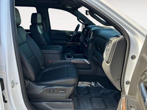 Used 2022 Chevrolet Silverado 1500 High Country w/ Technology Package AWD/4WD image 10