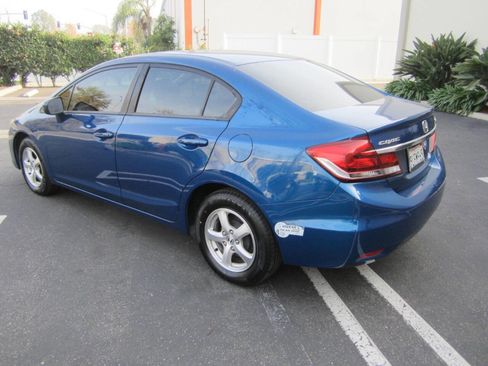 Used 2014 Honda Civic Natural Gas image 5