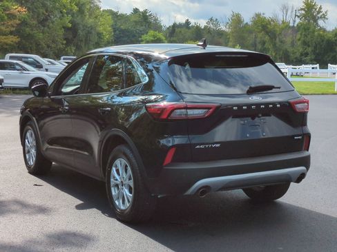 Used 2023 Ford Escape Active AWD/4WD image 5