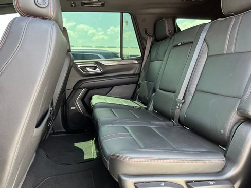 Used 2022 Chevrolet Tahoe RST AWD/4WD image 12