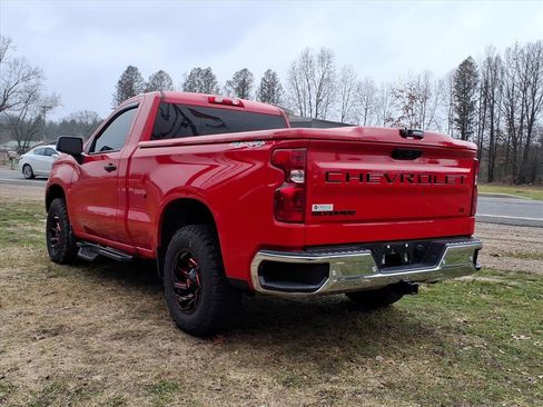 Used 2024 Chevrolet Silverado 1500 W/T w/ WT Value Package image 17