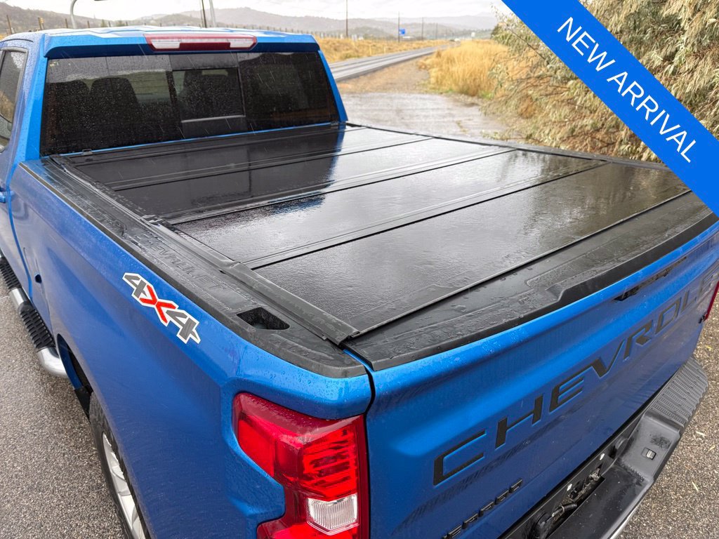 Used 2024 Chevrolet Silverado 1500 LT w/ Leather Package AWD/4WD image 7