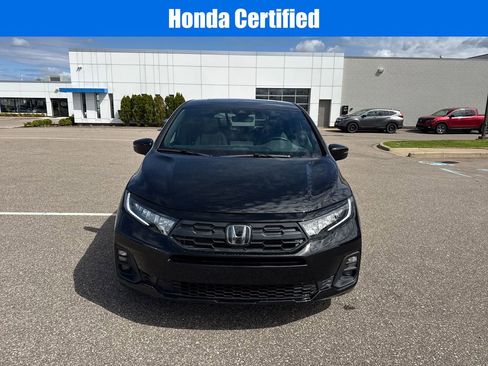 Certified 2025 Honda Odyssey Sport-L image 3
