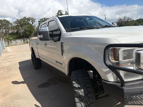 Used 2022 Ford F250 Platinum AWD/4WD image 40