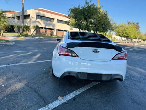 Used 2015 Hyundai Genesis 3.8 RWD image 19